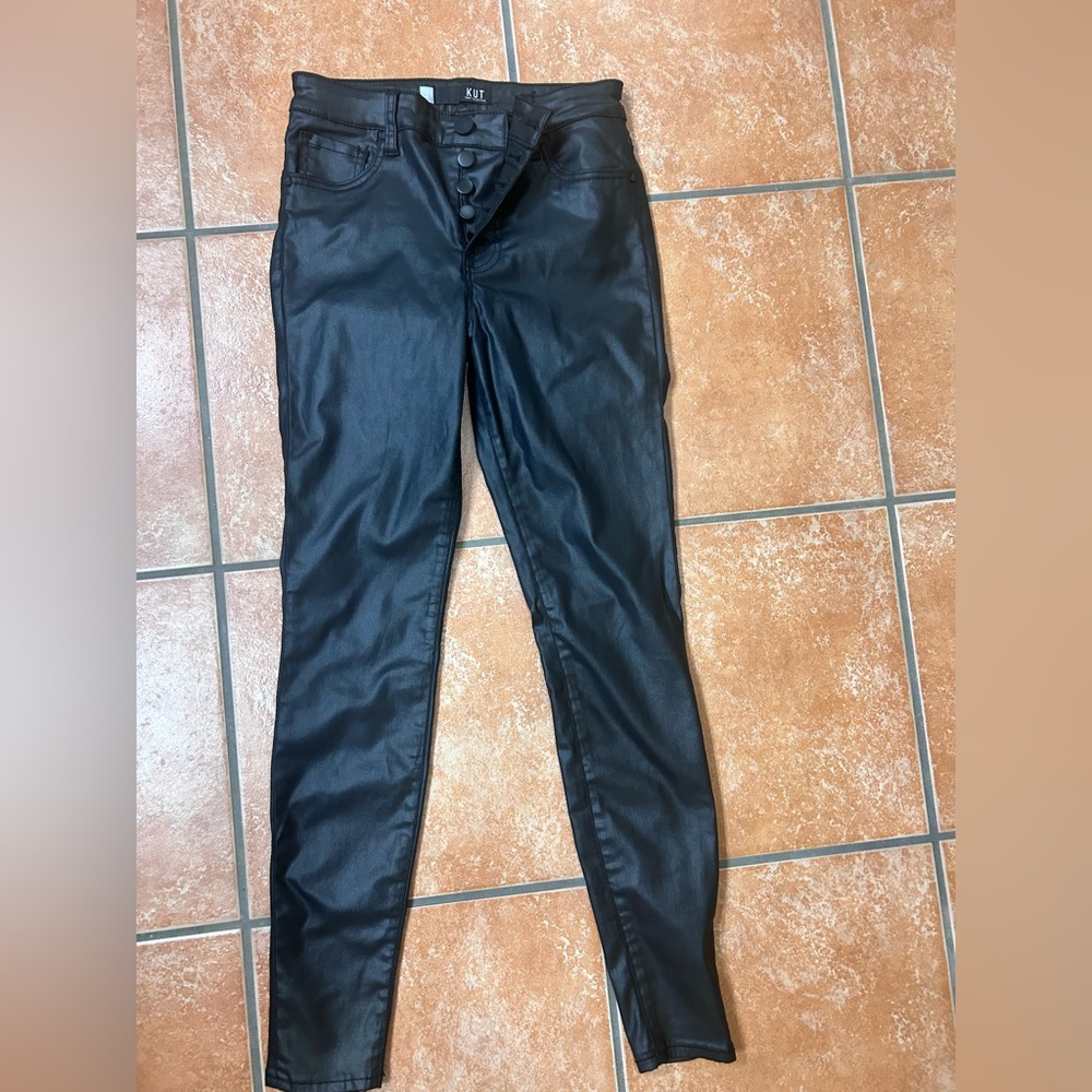Kut from the Kloth Black Skinny Pants Mia
